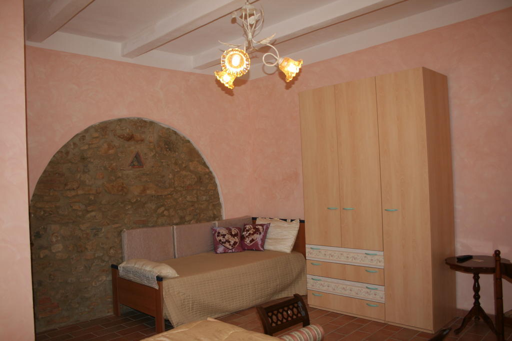 Antico Casolare Villa San Gimignano Room photo