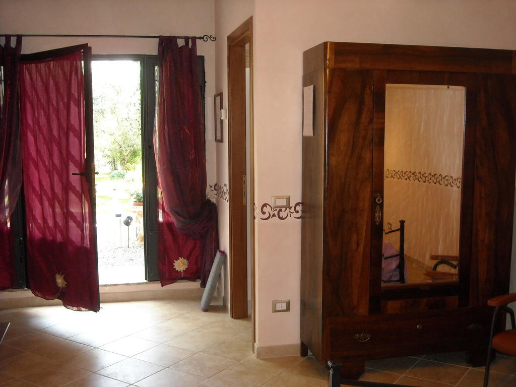 Antico Casolare Villa San Gimignano Room photo